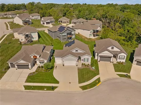 View/Area - 4530 NW 49th Ct, Riverside, MO 64150 photo 1 of 5