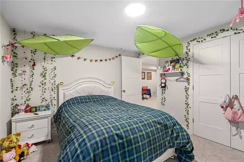 Bedroom - 4530 NW 49th Ct, Riverside, MO 64150 photo 4 of 6
