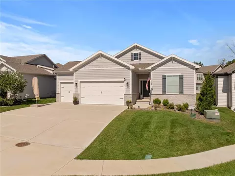 Exterior - 4530 NW 49th Ct, Riverside, MO 64150 photo 8 of 8