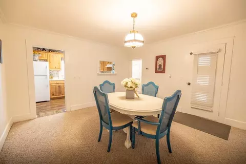 Dining - 31277 E 300th St, Ridgeway, MO 64481 photo 1 of 2