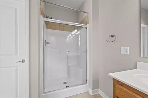 Bath - 5213 Carson Dr, Lawrence, KS 66049 photo 3 of 4