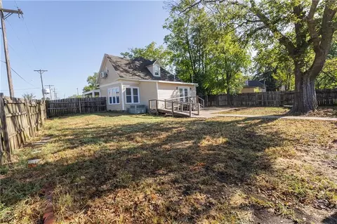 Exterior - 201 E 4th St, Cherryvale, KS 67335 photo 4 of 8