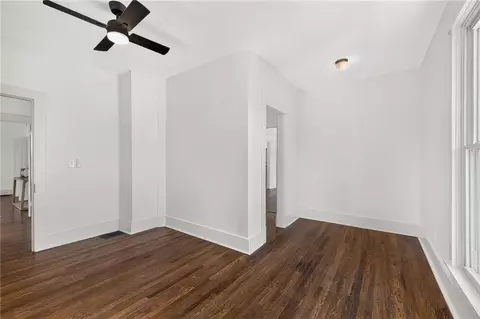 Entry Way - 610 W Maple Ave, Independence, MO 64050 photo 6 of 6