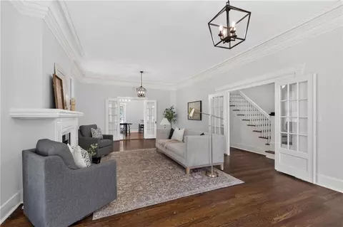 Living - 610 W Maple Ave, Independence, MO 64050 photo 4 of 7