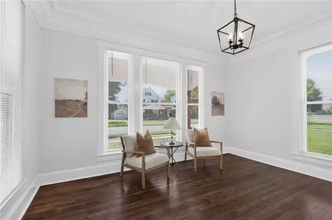 Living - 610 W Maple Ave, Independence, MO 64050 photo 2 of 7