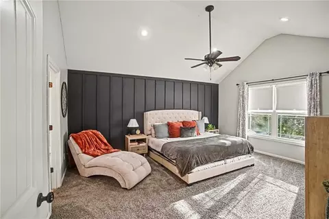 Bedroom - 19224 Tomahawk Ln, Saint Joseph, MO 64505 photo 1 of 7