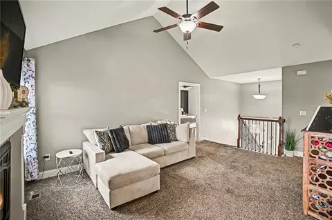 Entry Way - 19224 Tomahawk Ln, Saint Joseph, MO 64505 photo 1 of 1
