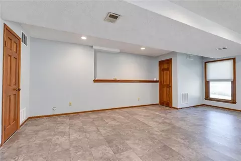 Living - 4808 NE Pebble Beach St, Lees Summit, MO 64064 photo 6 of 8