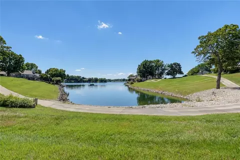 View/Area - 4808 NE Pebble Beach St, Lees Summit, MO 64064 photo 3 of 5