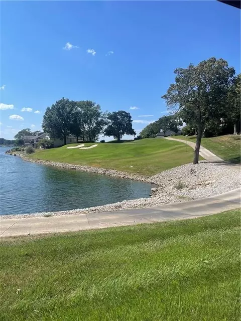 View/Area - 4808 NE Pebble Beach St, Lees Summit, MO 64064 photo 5 of 5