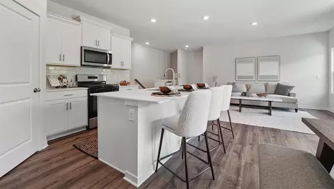 Kitchen - 21703 S Washington St, Spring Hill, KS 66083 photo 4 of 4