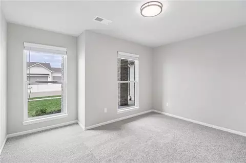 Bedroom - 19045 W 170th Pl, Olathe, KS 66062 photo 5 of 6