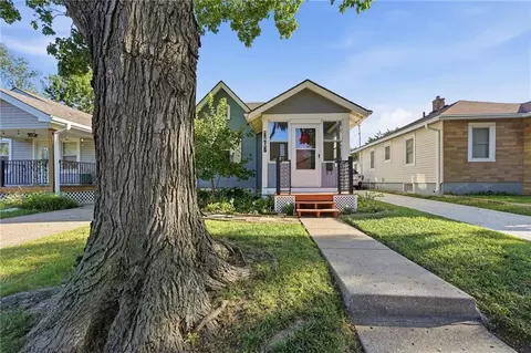 1407 E 24th Ave, North Kansas City, MO 64116