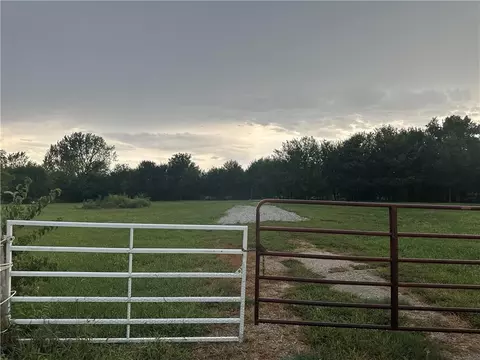 lot9 W 255th St, Louisburg, KS 66053