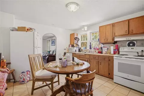 Kitchen - 1945 N 900th Rd, Eudora, KS 66025 photo 2 of 2