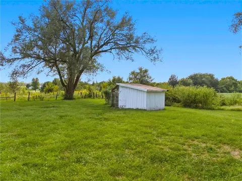 Exterior - 1945 N 900th Rd, Eudora, KS 66025 photo 7 of 9