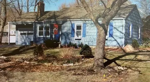 5306 W 71st St, Prairie Village, KS 66208