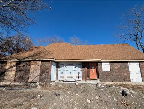 15875 Switzer Rd, Overland Park, KS 66221