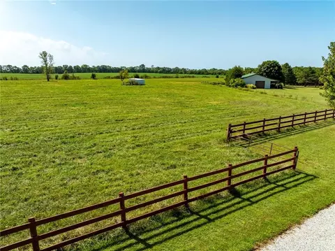 Exterior - 1949 N 900th Rd, Eudora, KS 66025 photo 15 of 18