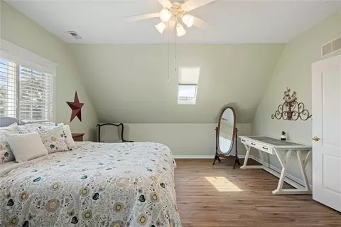 Bedroom - 1949 N 900th Rd, Eudora, KS 66025 photo 6 of 7