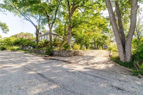Exterior - 1200 S 3rd St, Atchison, KS 66002 photo 5 of 17