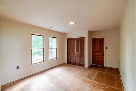 Bedroom - 1200 S 3rd St, Atchison, KS 66002 photo 5 of 6