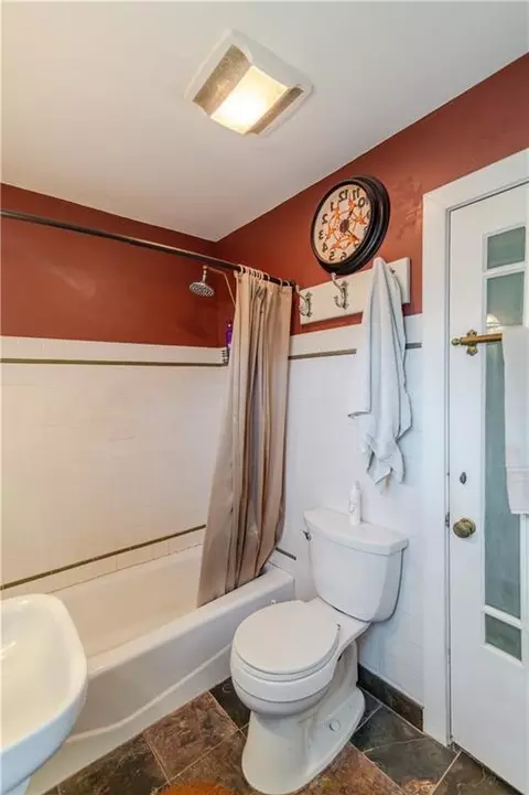 Bath - 1200 S 3rd St, Atchison, KS 66002 photo 9 of 10