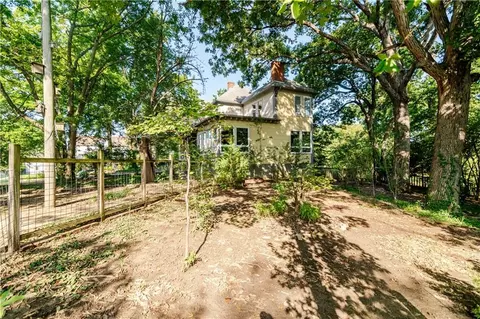 Exterior - 1200 S 3rd St, Atchison, KS 66002 photo 7 of 17