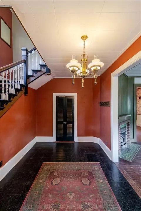 Entry Way - 1200 S 3rd St, Atchison, KS 66002 photo 1 of 11