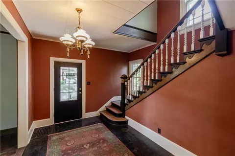 Entry Way - 1200 S 3rd St, Atchison, KS 66002 photo 3 of 11