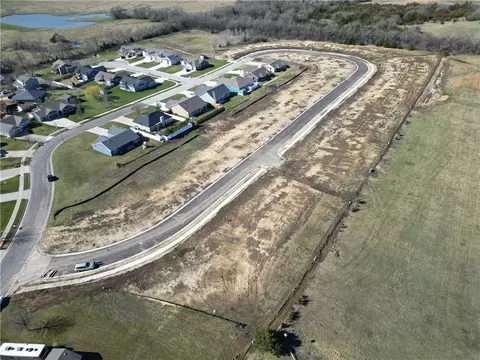 lot5 Block 3 Bluestem Cir, Baldwin City, KS 66006