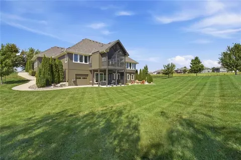 Exterior - 1201 Serenity Ct, Raymore, MO 64083 photo 13 of 16