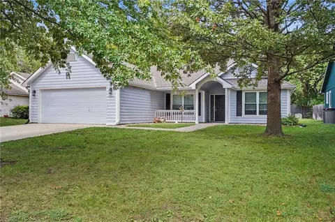 Exterior - 2012 E 26th St, Lawrence, KS 66046 photo 2 of 8
