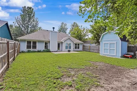Exterior - 2012 E 26th St, Lawrence, KS 66046 photo 8 of 8