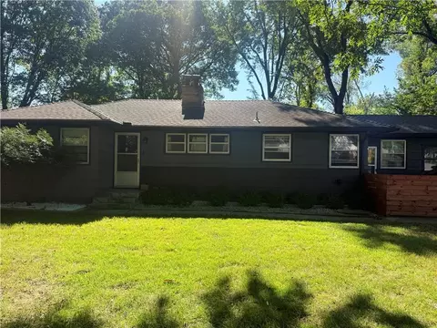 5414 NE Carmel Rd, Kansas City, MO 64119