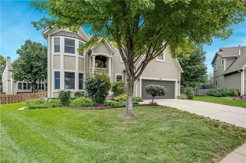 Exterior - 8623 Haven St, Lenexa, KS 66219 photo 2 of 7