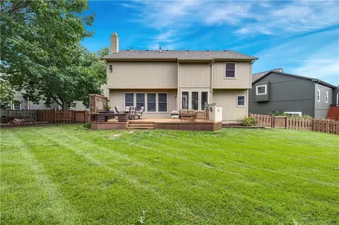 Exterior - 8623 Haven St, Lenexa, KS 66219 photo 7 of 7