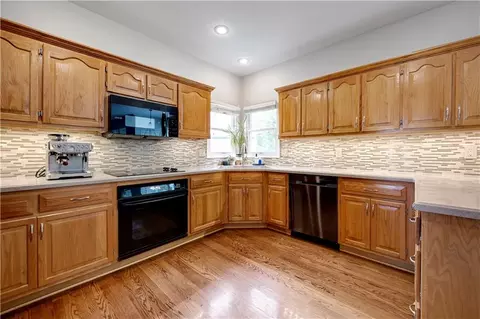 Kitchen - 8623 Haven St, Lenexa, KS 66219 photo 2 of 4