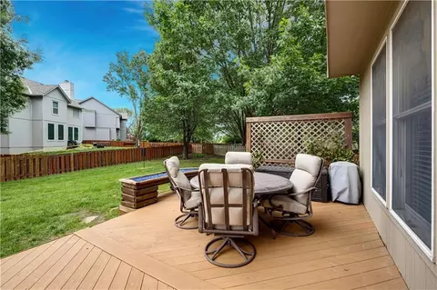 Exterior - 8623 Haven St, Lenexa, KS 66219 photo 3 of 7