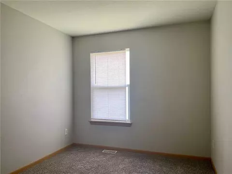 Bedroom - 18502 E 3rd Street Ct, Independence, MO 64056 photo 4 of 9