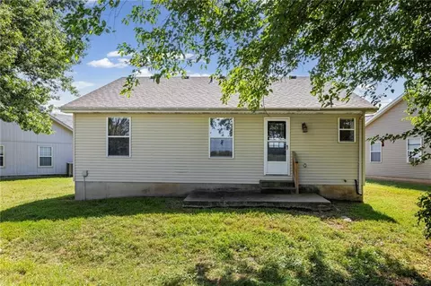 Other - 1012 NE Queens Ct, Lees Summit, MO 64064 photo 4 of 5