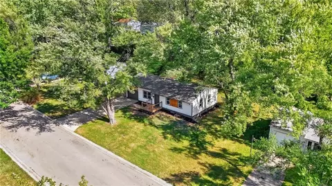 View/Area - 6303 E 153rd St, Grandview, MO 64030 photo 2 of 2