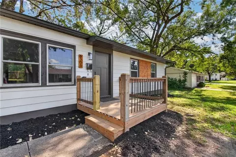 Exterior - 6303 E 153rd St, Grandview, MO 64030 photo 2 of 5