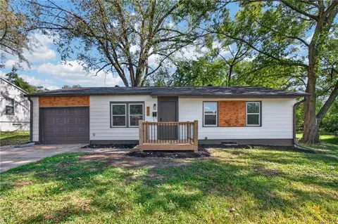 Exterior - 6303 E 153rd St, Grandview, MO 64030 photo 1 of 5