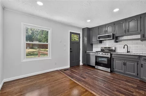 Kitchen - 6303 E 153rd St, Grandview, MO 64030 photo 1 of 3
