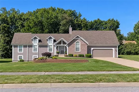10738 W Longview Pkwy, Kansas City, MO 64134