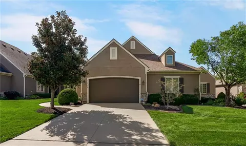 11558 Deer Run St, Olathe, KS 66061