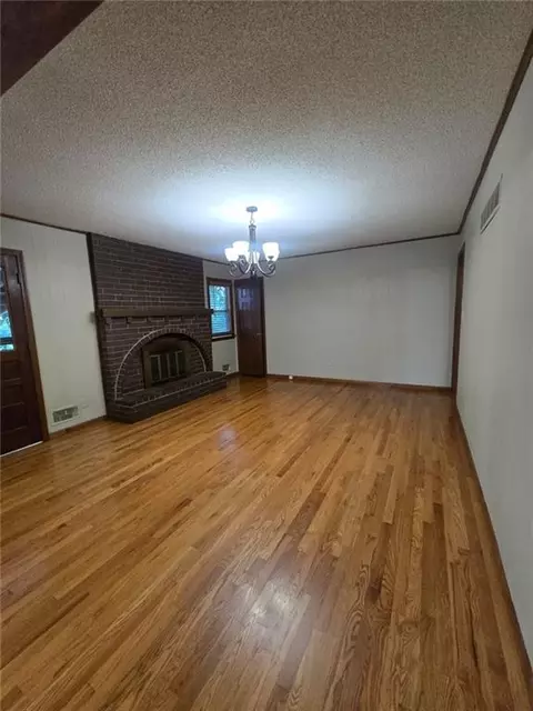 Living - 15917 E 41st St, Independence, MO 64055 photo 4 of 5