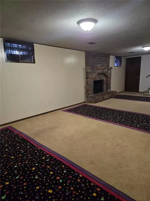 Living - 15917 E 41st St, Independence, MO 64055 photo 5 of 5