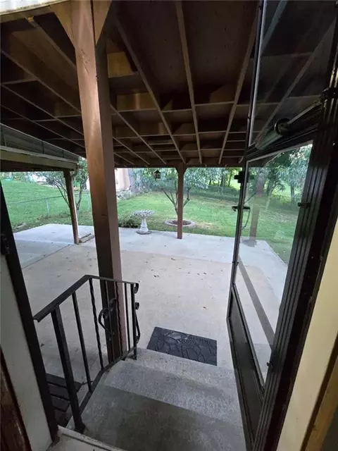 Exterior - 15917 E 41st St, Independence, MO 64055 photo 12 of 15